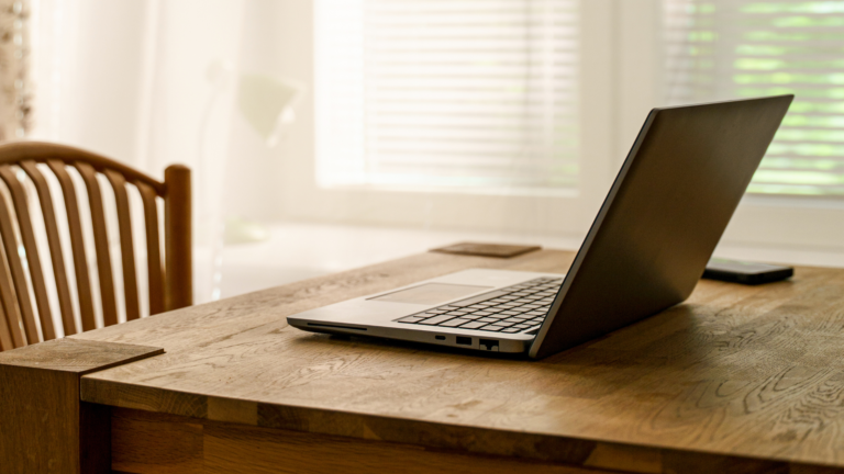 czcionki kompatybilne z programami do tworzenia stron internetowych